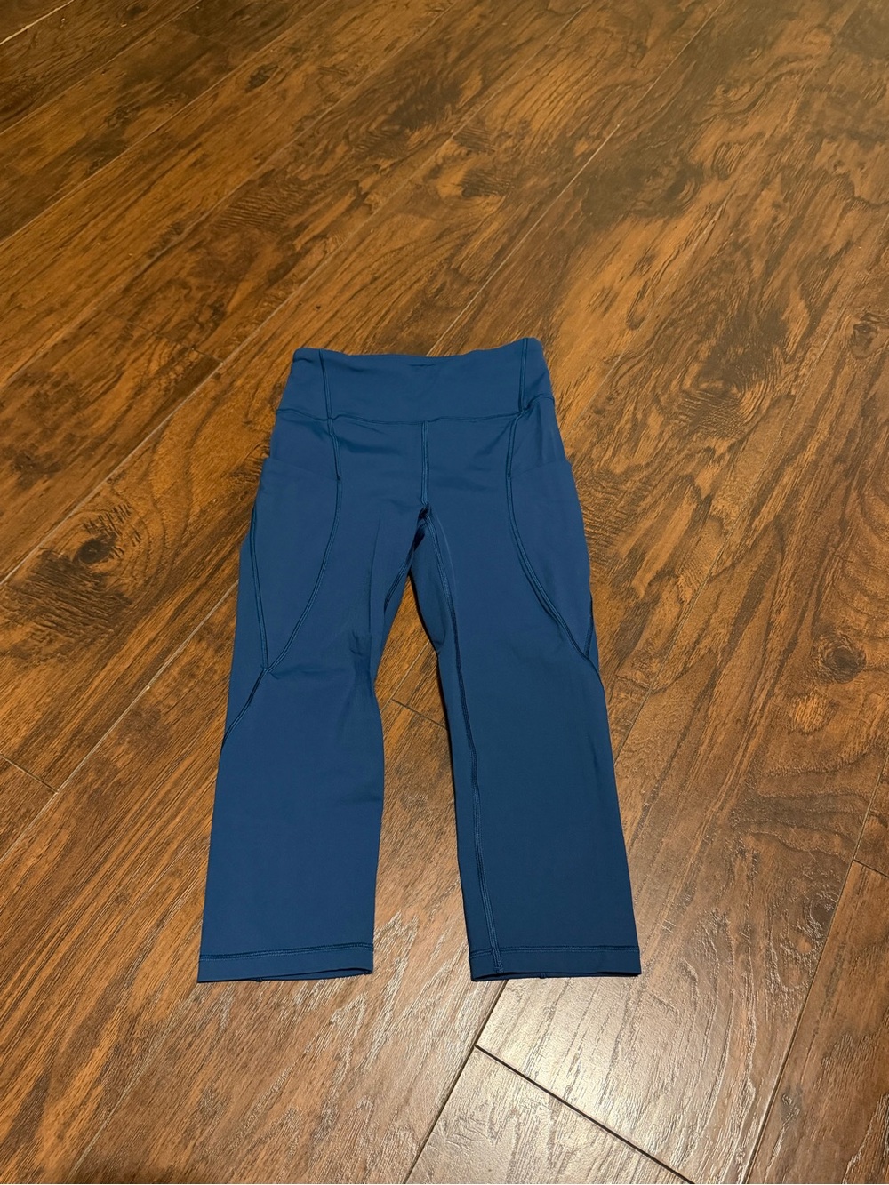 Lululemon women’s night tide break free crop 17” leggings size 4